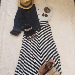 New Directions black and white maxi skirt